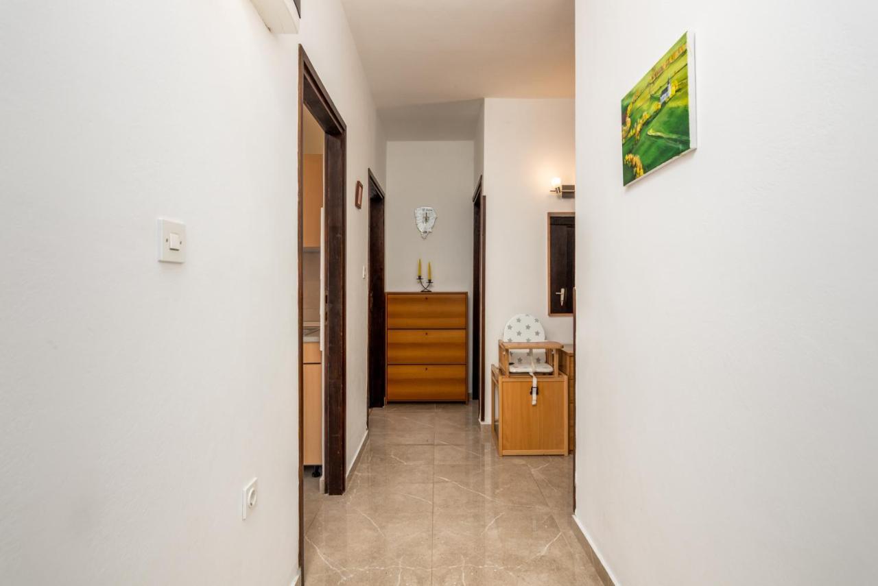 Apartments With A Parking Space Medulin - 7494 المظهر الخارجي الصورة