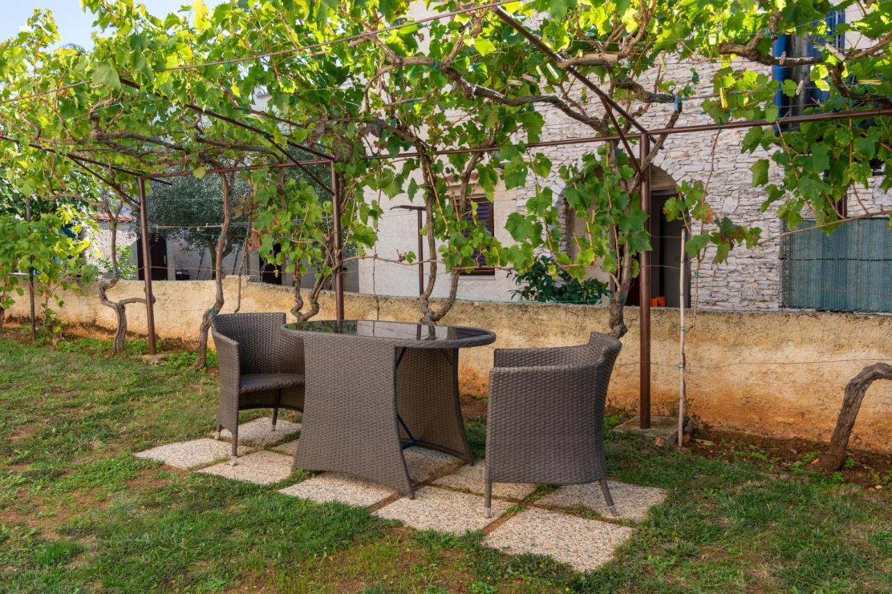 Apartments With A Parking Space Medulin - 7494 المظهر الخارجي الصورة